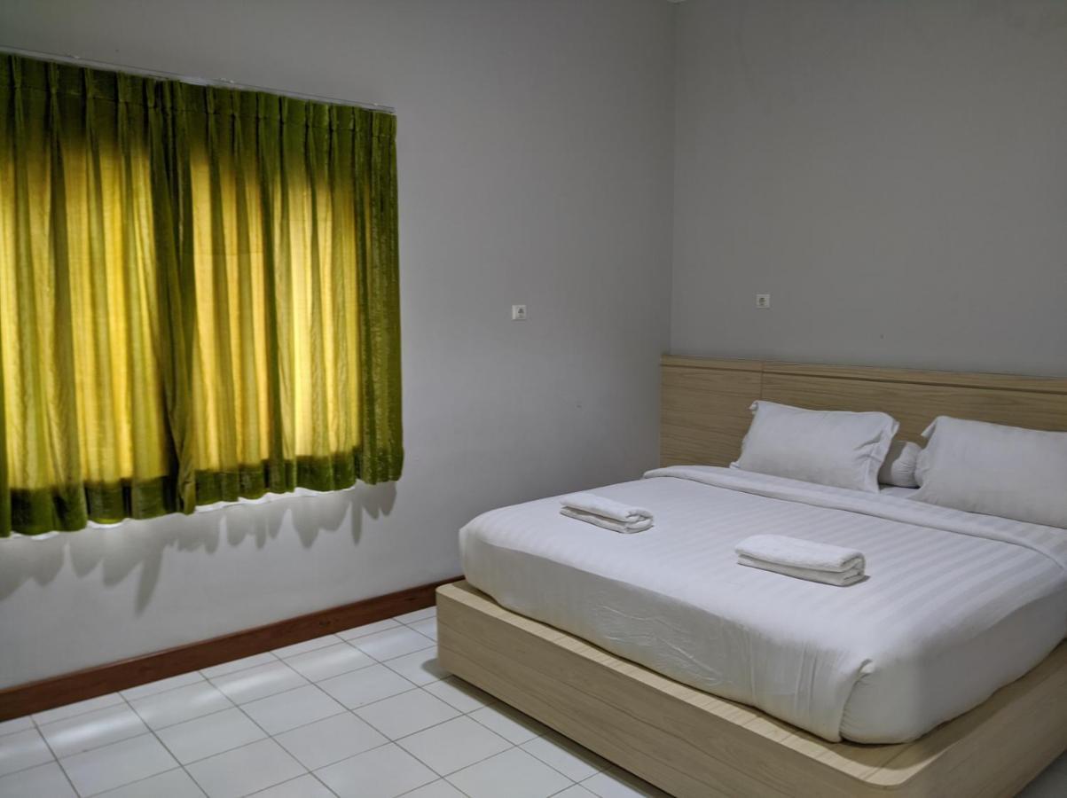 מלון Surakarta  Twin Star מראה חיצוני תמונה