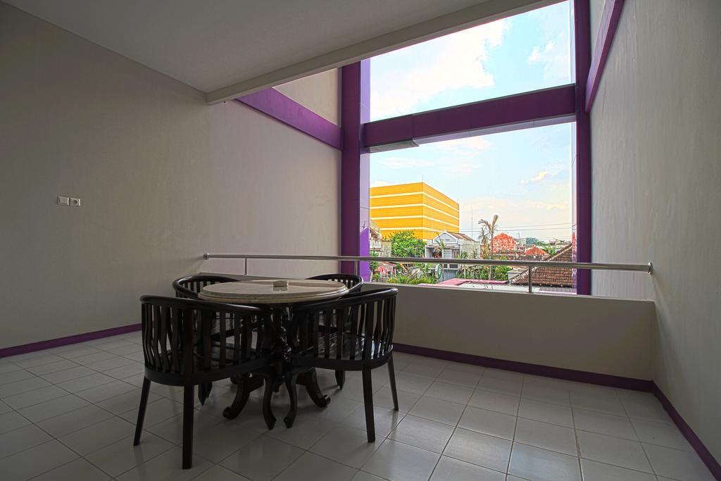 מלון Surakarta  Twin Star מראה חיצוני תמונה