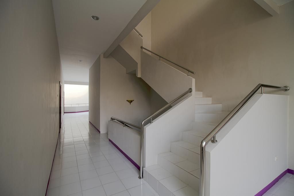 מלון Surakarta  Twin Star מראה חיצוני תמונה
