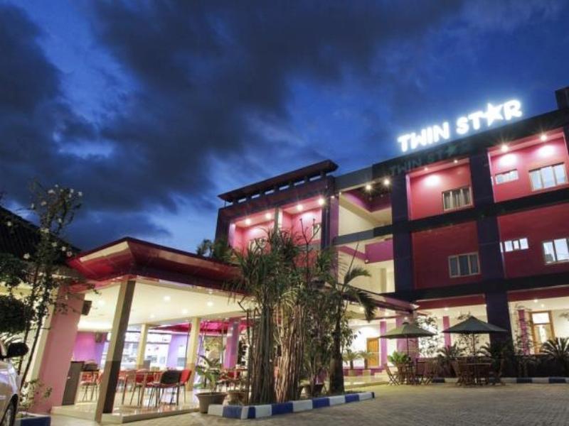 מלון Surakarta  Twin Star מראה חיצוני תמונה