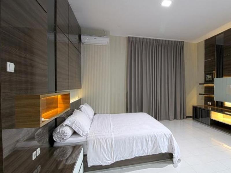 מלון Surakarta  Twin Star מראה חיצוני תמונה
