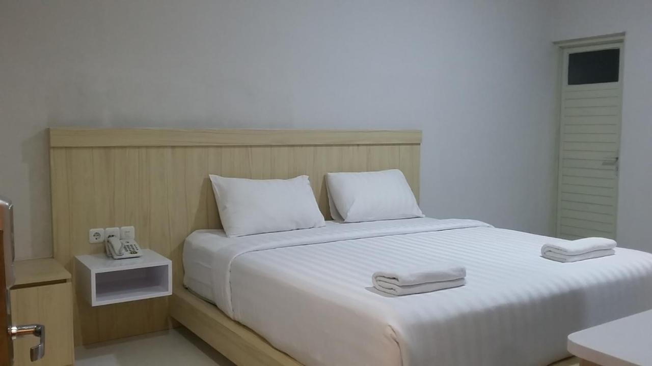 מלון Surakarta  Twin Star מראה חיצוני תמונה